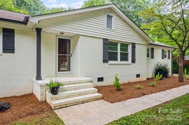 $599,900 | 1045 Dooley Drive, Charlotte, NC 28227