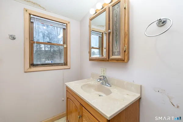 $225,000 | 167 West West Hill Road, Barkhamsted, CT 06063