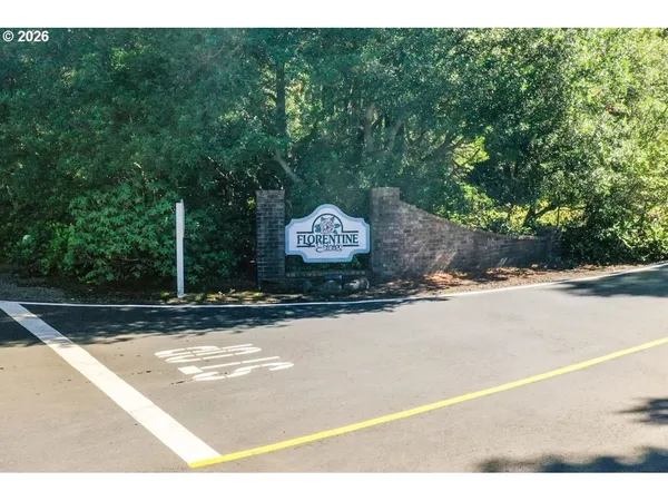 $443,000 | 146 42nd Way, Florence, OR 97439