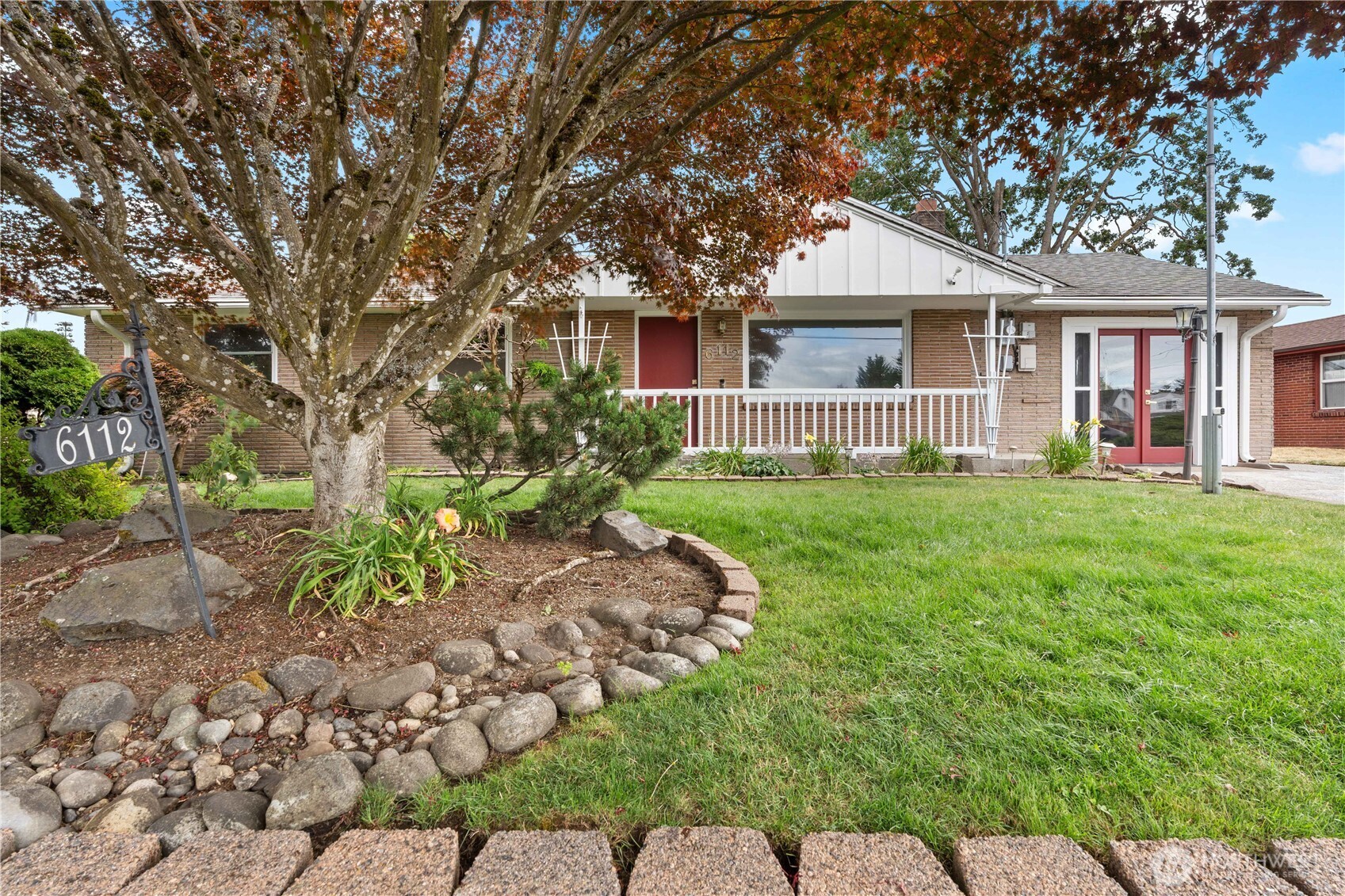 6112 Wildaire Road Southwest Lakewood, WA 98499 - Photo 19 of 32