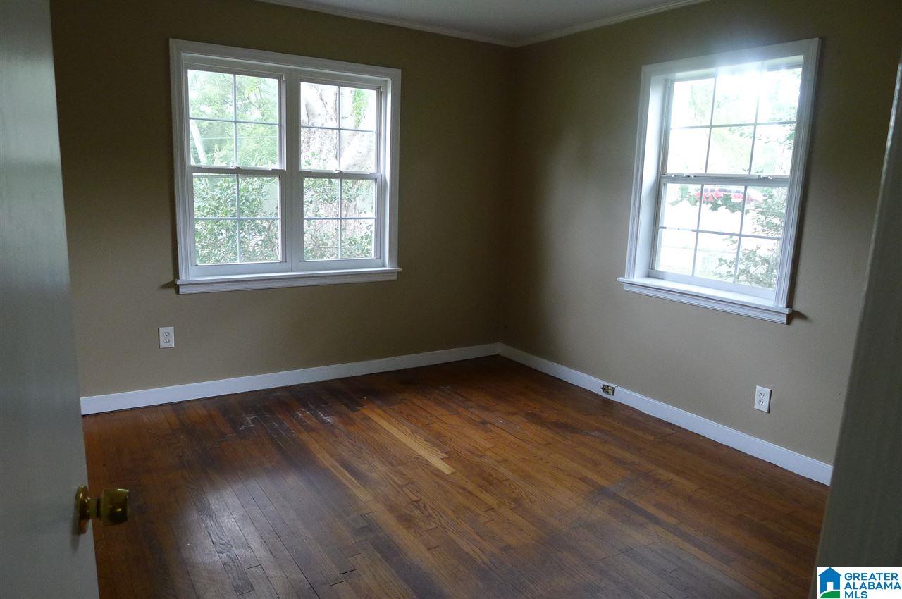 301 27th Street Southwest Birmingham, AL 35211 - Photo 11 of 21