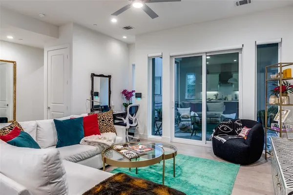 $3,575 | 5703 Lindell Avenue, Unit 102, Dallas, TX 75206