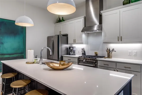 $3,575 | 5703 Lindell Avenue, Unit 102, Dallas, TX 75206