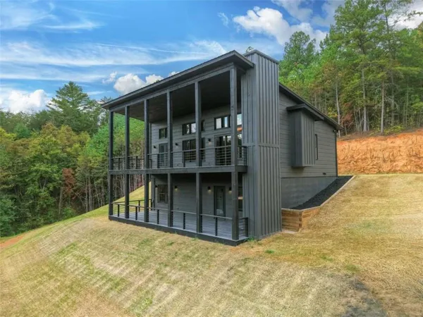 $585,000 | 123 Ridgeline Drive, Turtletown, TN 37391