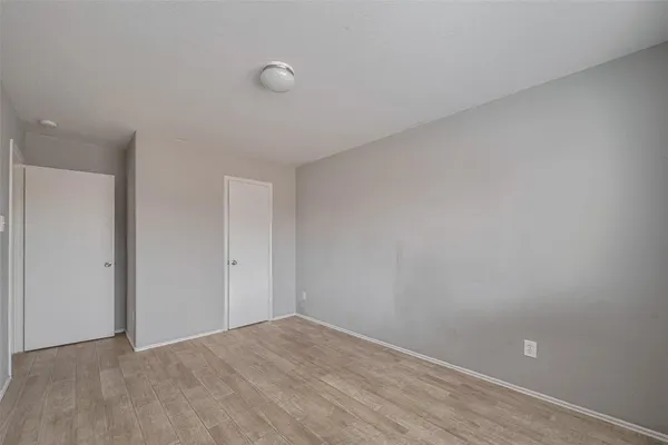 $2,300 | 9926 Myrtle Field Lane, Houston, TX 77044