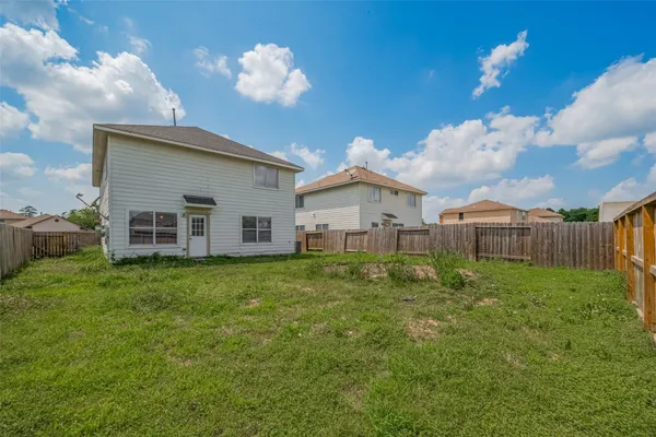$2,300 | 9926 Myrtle Field Lane, Houston, TX 77044