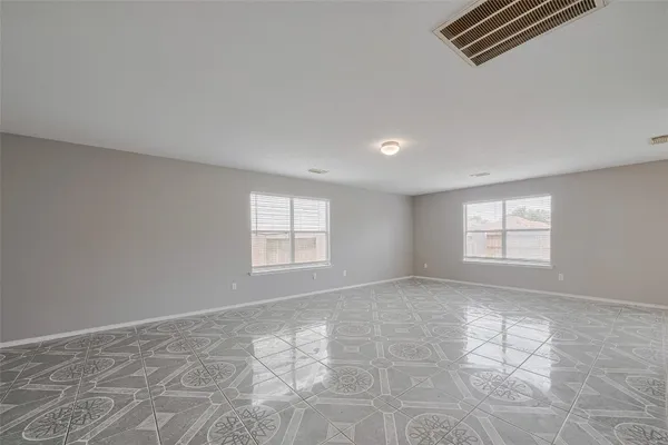$2,300 | 9926 Myrtle Field Lane, Houston, TX 77044