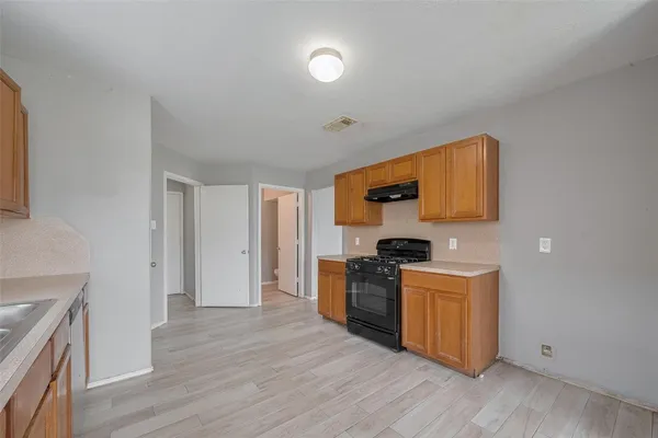 $2,300 | 9926 Myrtle Field Lane, Houston, TX 77044