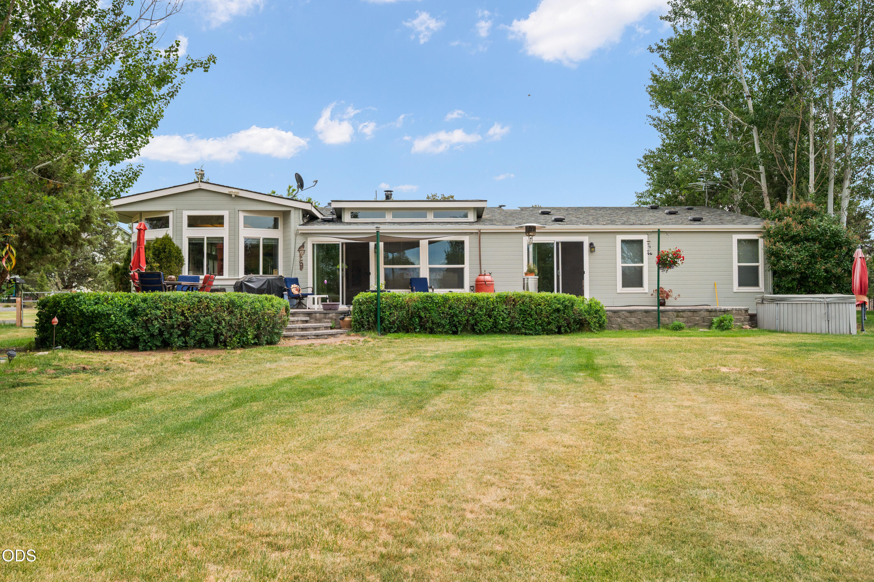 23720 Southwest Starshine Lane Bend, OR 97701 - Photo 1 of 65