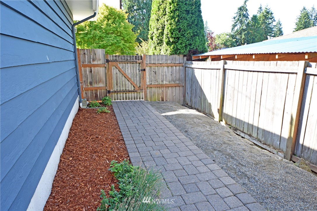 7017 176th Place Southwest Edmonds, WA 98026 - Photo 22 of 25 Gallery Image 22