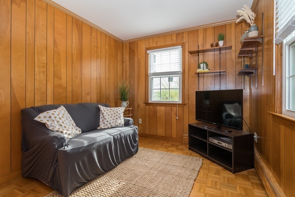 45 Felch Road Natick, MA 01760 - Photo 5 of 22