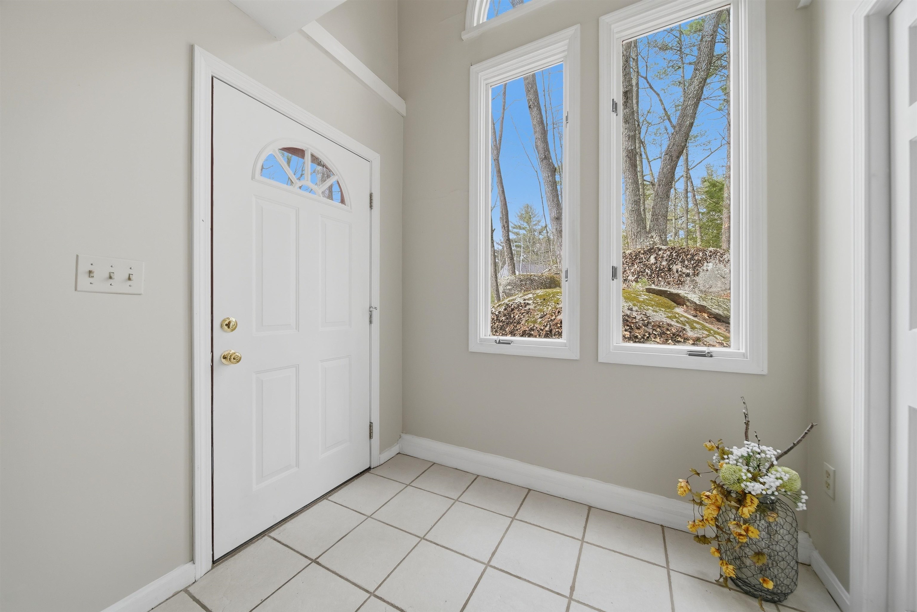 57 Grey Rock Road Bedford, NH 03110 - Photo 4 of 52