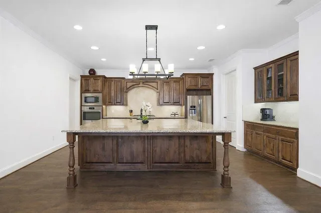 $849,900 | 7113 Underwood Drive, Plano, TX 75024