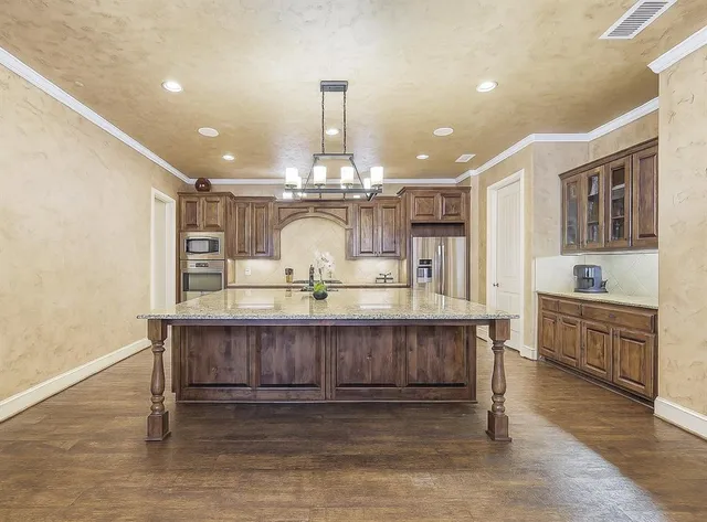 $849,900 | 7113 Underwood Drive, Plano, TX 75024