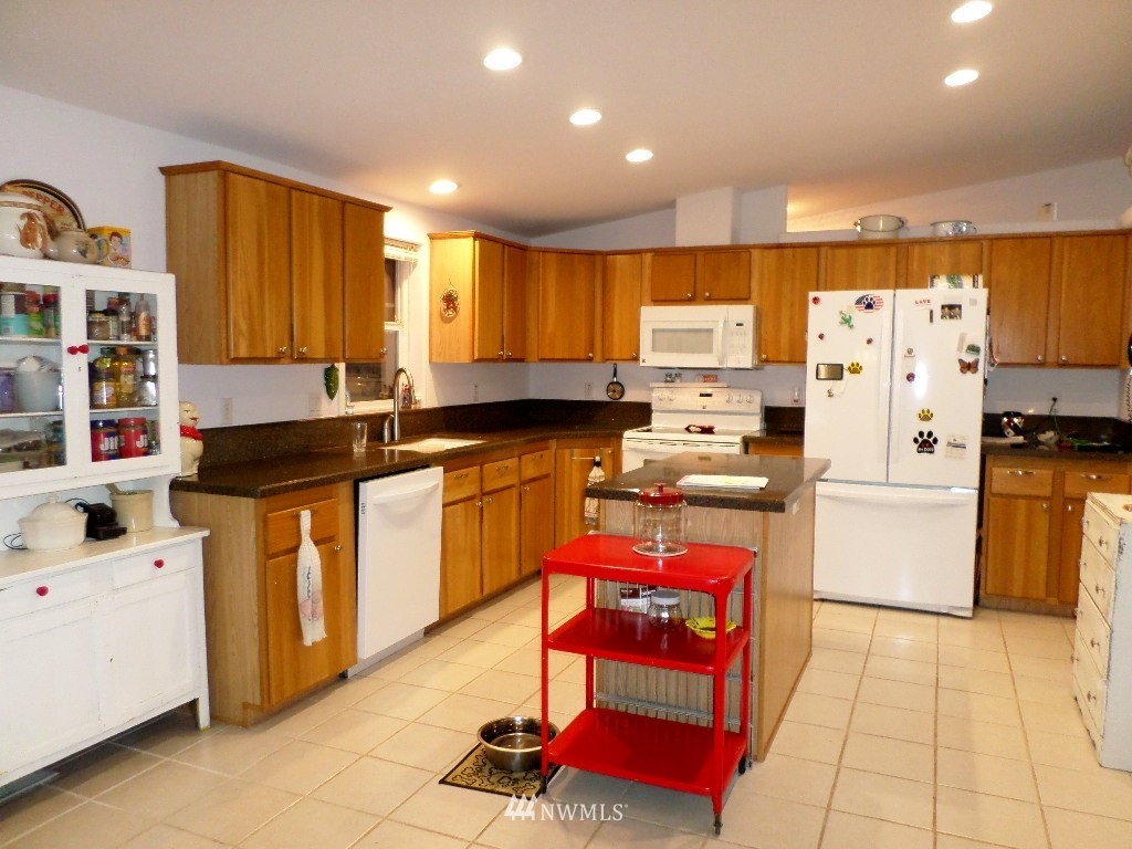 593 Mahaffey Road Kelso, WA 98626 - Photo 12 of 25 Gallery Image 12
