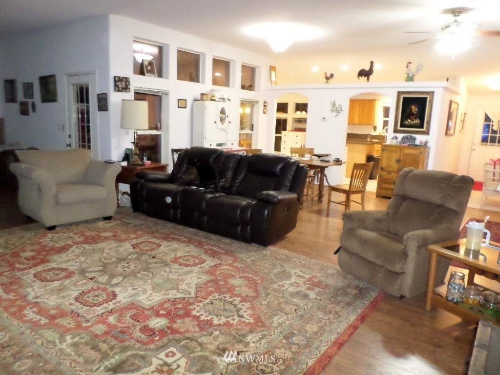 593 Mahaffey Road Kelso, WA 98626 - Photo 8 of 25 Gallery Image 8