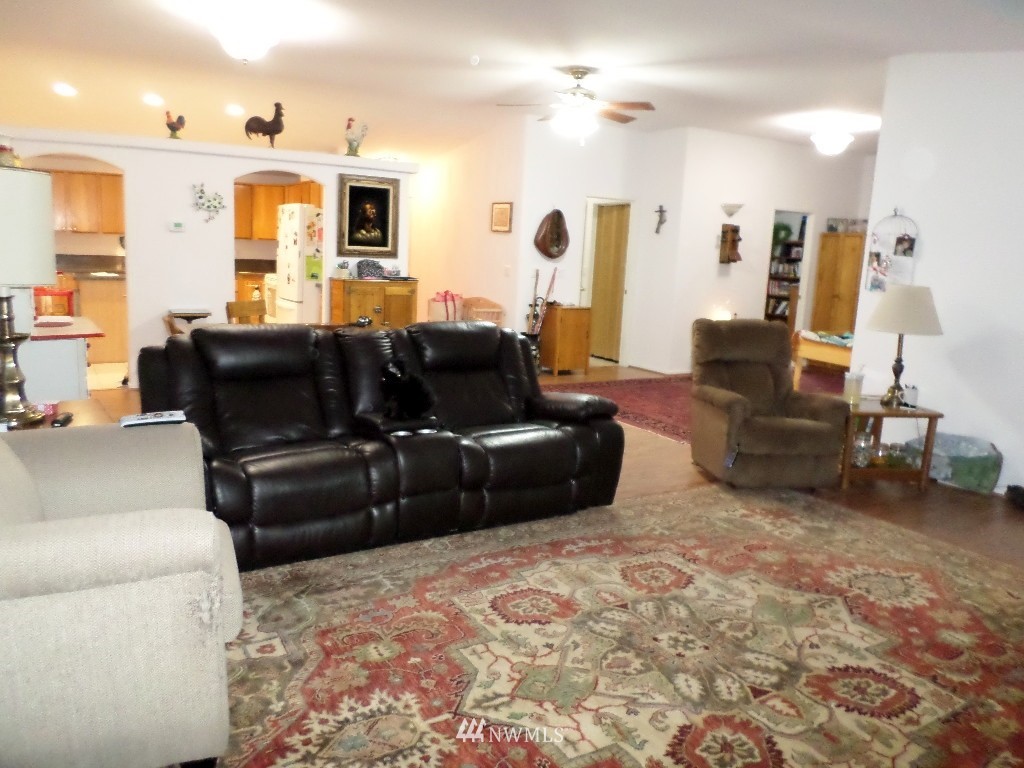 593 Mahaffey Road Kelso, WA 98626 - Photo 9 of 25 Gallery Image 9