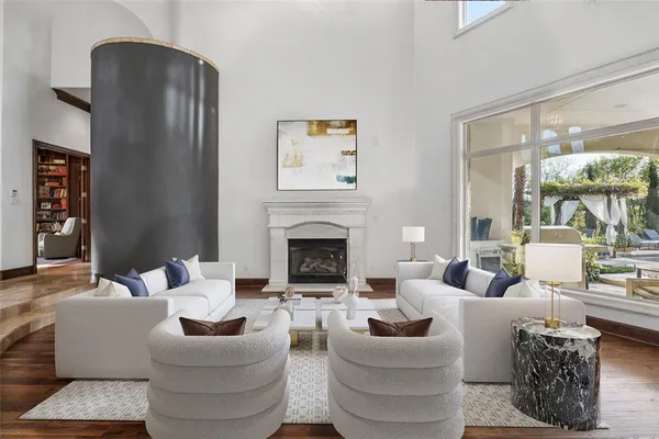 $2,390,000 | 707 Oak Hill Lane, Cedar Hill, TX 75104