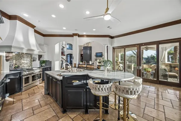 $2,390,000 | 707 Oak Hill Lane, Cedar Hill, TX 75104