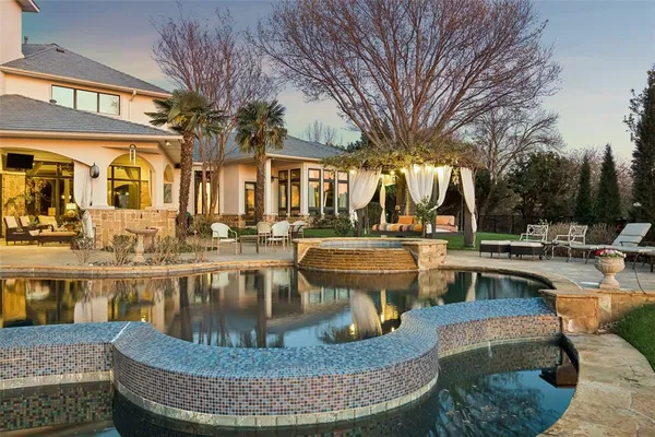 $2,390,000 | 707 Oak Hill Lane, Cedar Hill, TX 75104