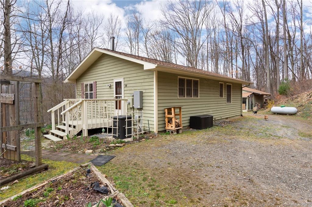 84 Bryant Road Swannanoa, NC 28778 - Photo 2 of 23 Gallery Image 2