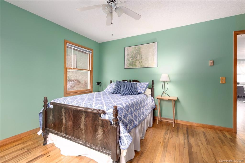 84 Bryant Road Swannanoa, NC 28778 - Photo 18 of 23 Gallery Image 18