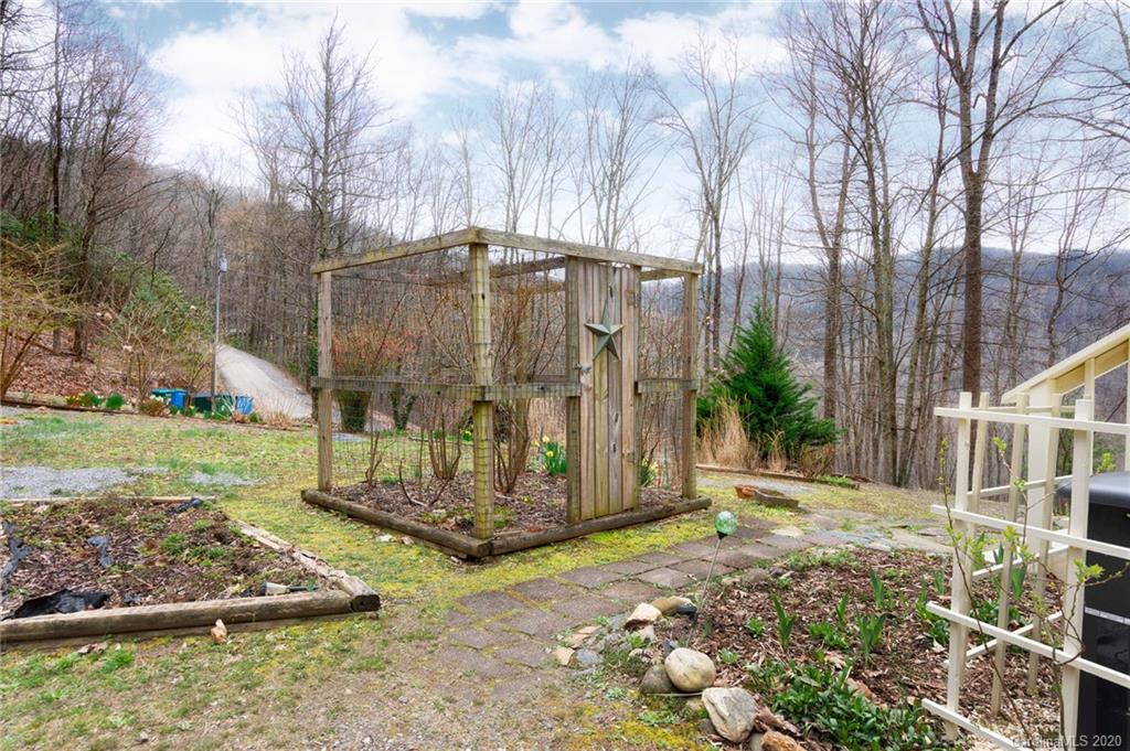 84 Bryant Road Swannanoa, NC 28778 - Photo 21 of 23 Gallery Image 21