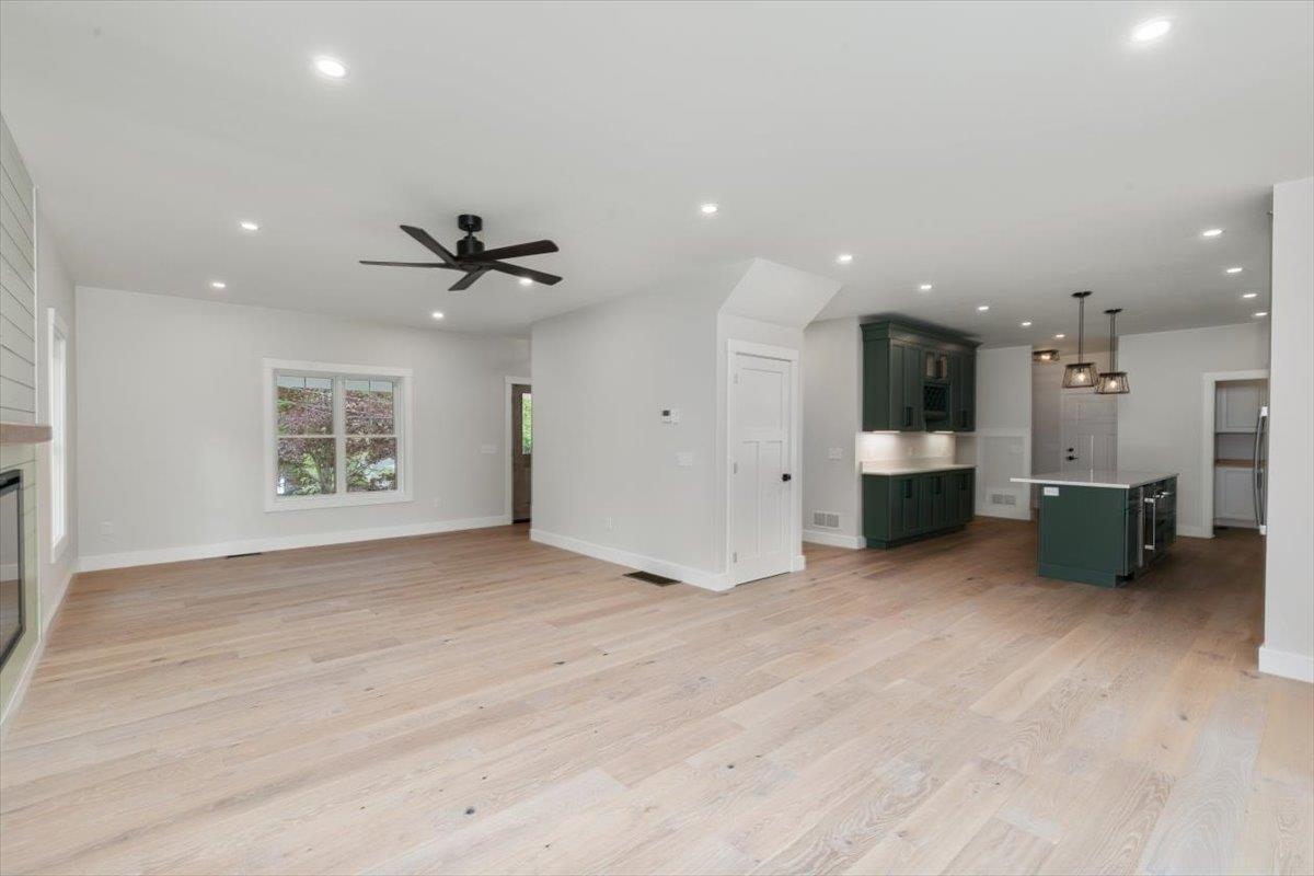 14 Corliss Hill Road Haverhill, MA 01830 - Photo 18 of 40