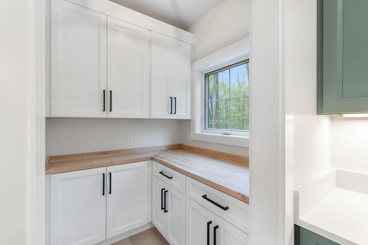 14 Corliss Hill Road Haverhill, MA 01830 - Photo 8 of 40