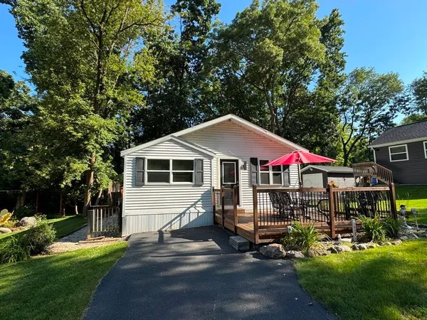 $195,000 | 461 Aspen, Edgerton, WI 53534
