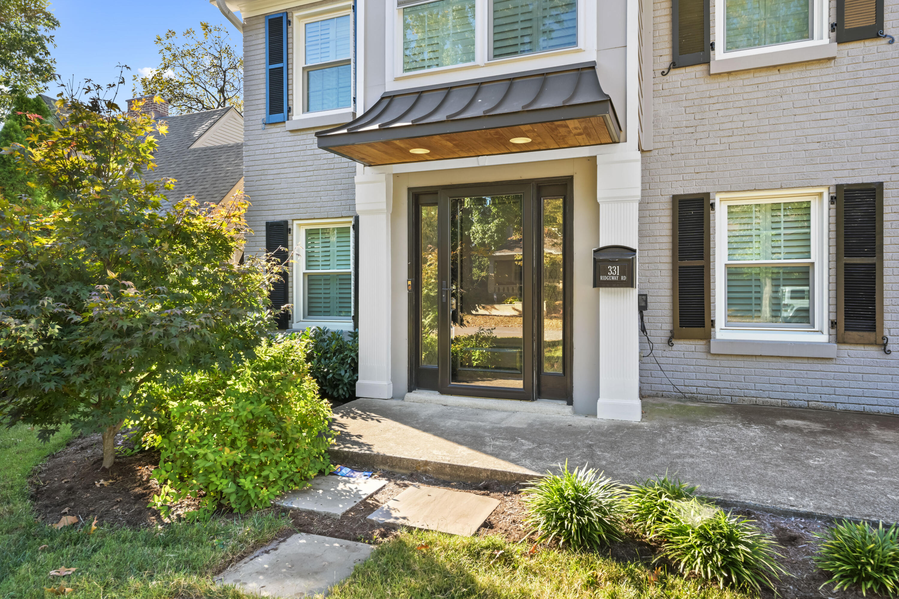331 Ridgeway Road Lexington, KY 40502 - Photo 3 of 48 JSB_7229