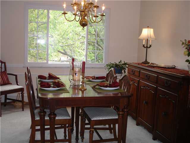 435 Riley Avenue Columbus, OH 43085 - Photo 3 of 18