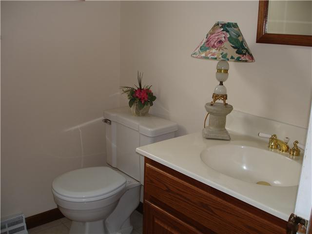 435 Riley Avenue Columbus, OH 43085 - Photo 6 of 18