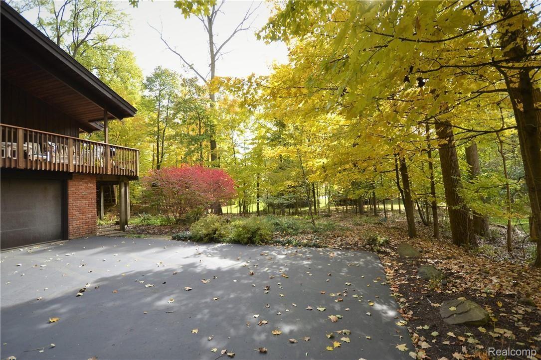 4763 Patrick Road West Bloomfield, MI 48322 - Photo 37 of 48 37.JPG