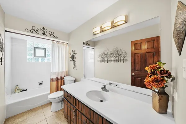 $399,974 | 12820 South Blossom Drive, Alsip, IL 60803