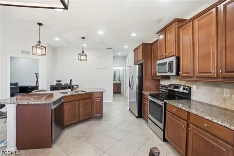 $210,000 | 8515 Oakshade Circle, Unit 201, Fort Myers, FL 33919