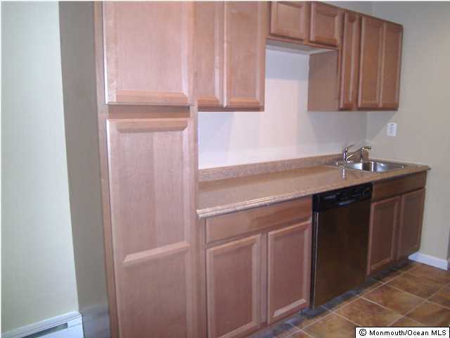 97 Arrowood Road, Unit D Manalapan, NJ 07726 - Photo 1 of 3 Primary Photo