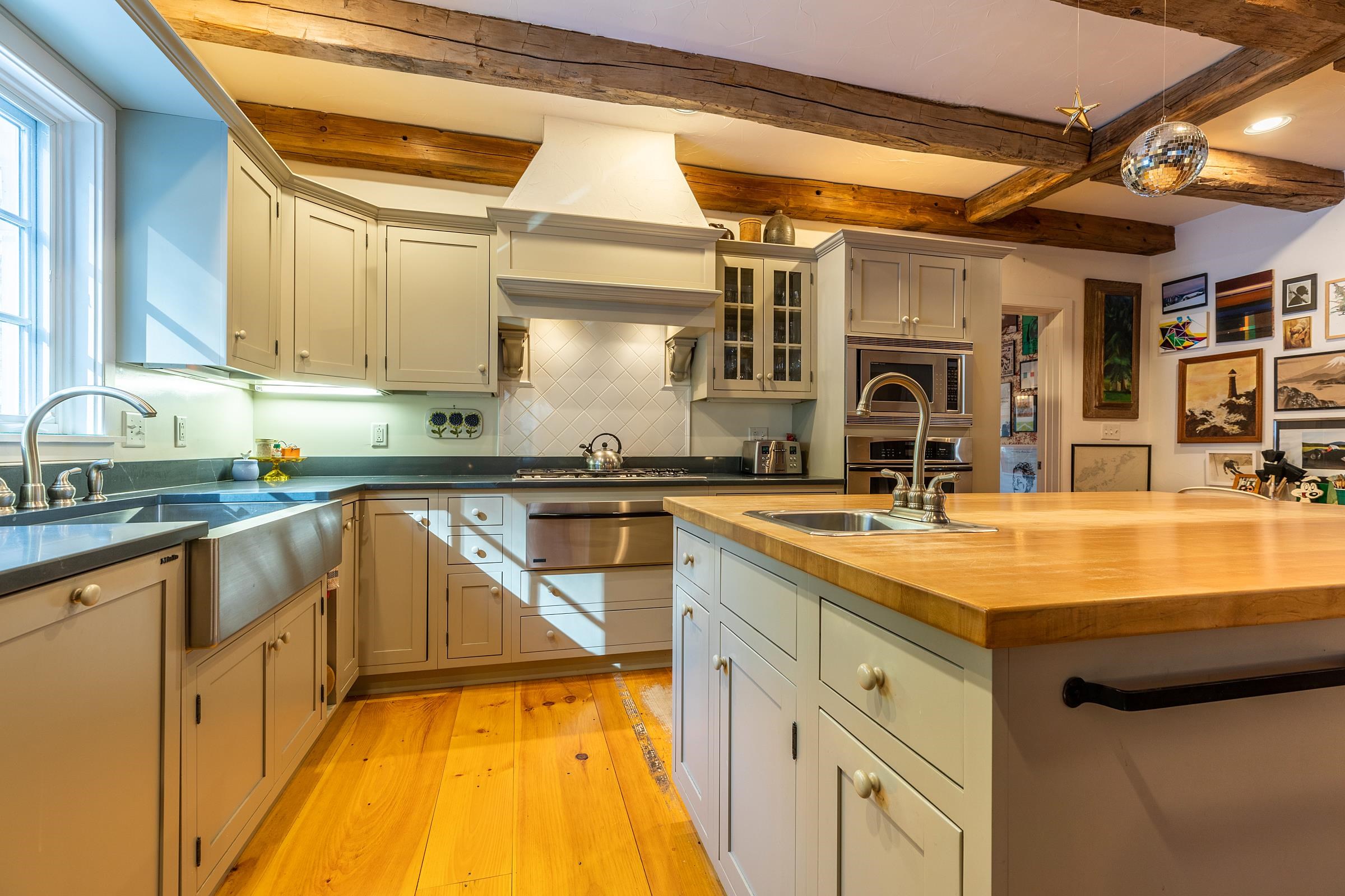 580 Dorset Hollow Road Dorset, VT 05251 - Photo 8 of 40