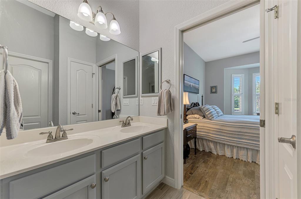 1716 Fountain View Circle Venice, FL 34292 - Photo 36 of 58