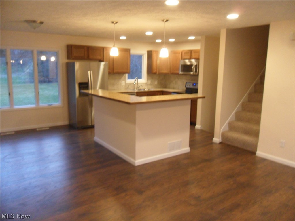 5242 South Arlington Road Clinton, OH 44216 - Photo 5 of 16