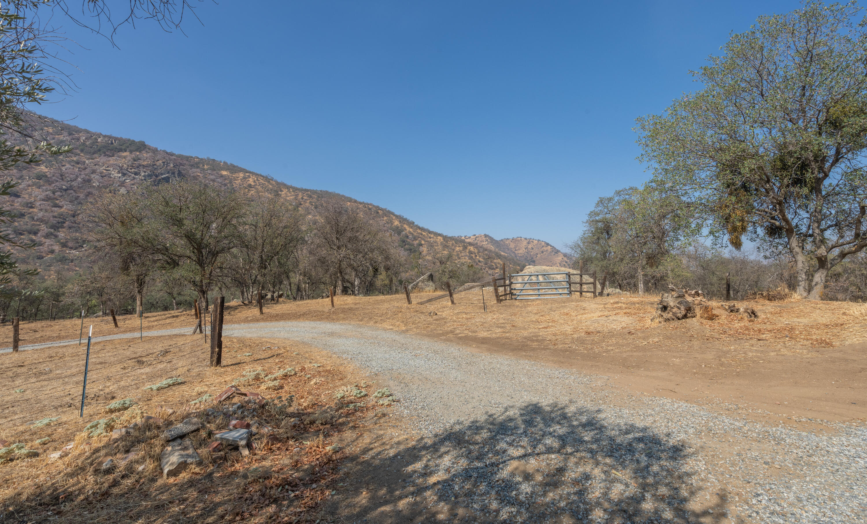 46101 South Fork Drive Three Rivers, CA 93271 - Photo 43 of 47 46101 S Fork-44