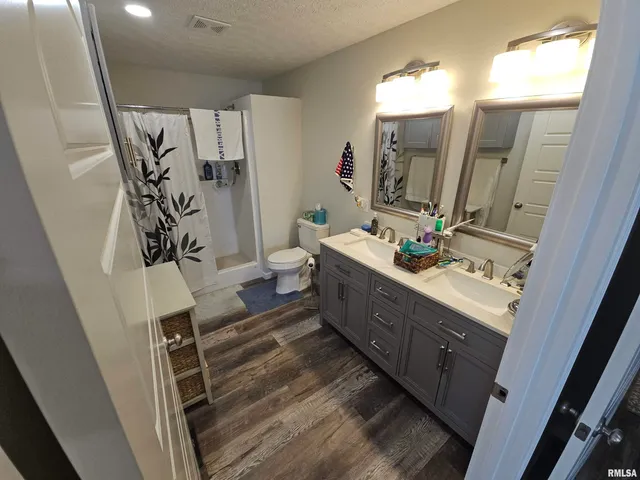 $349,000 | 6 Brookhaven Drive, Mount Vernon, IL 62864