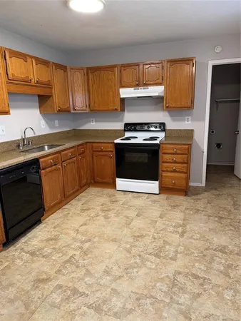 $1,900 | 505 Pico Street, Cedar Hill, TX 75104