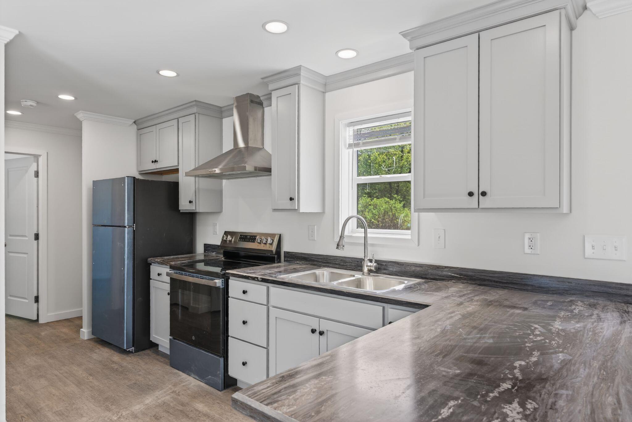 295 Old County Road Rockland, ME 04841 - Photo 30 of 50 Kitchen