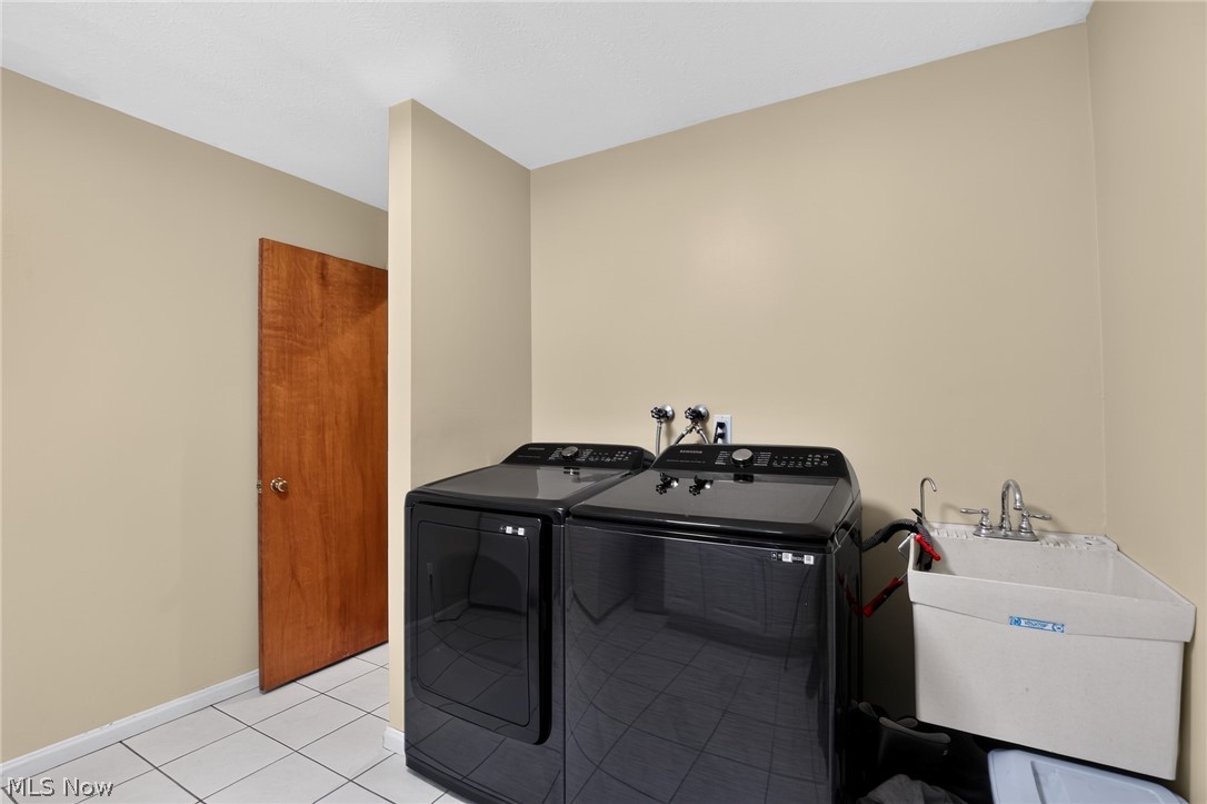 1744 Mattingly Road Hinckley, OH 44233 - Photo 6 of 50