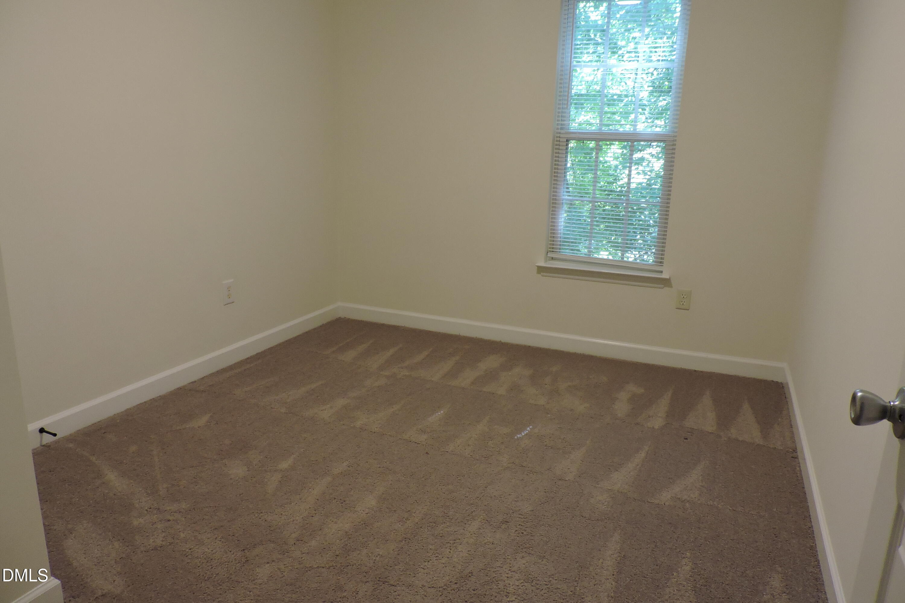 401 Cleveland Street Mebane, NC 27302 - Photo 10 of 15 DSCN9386