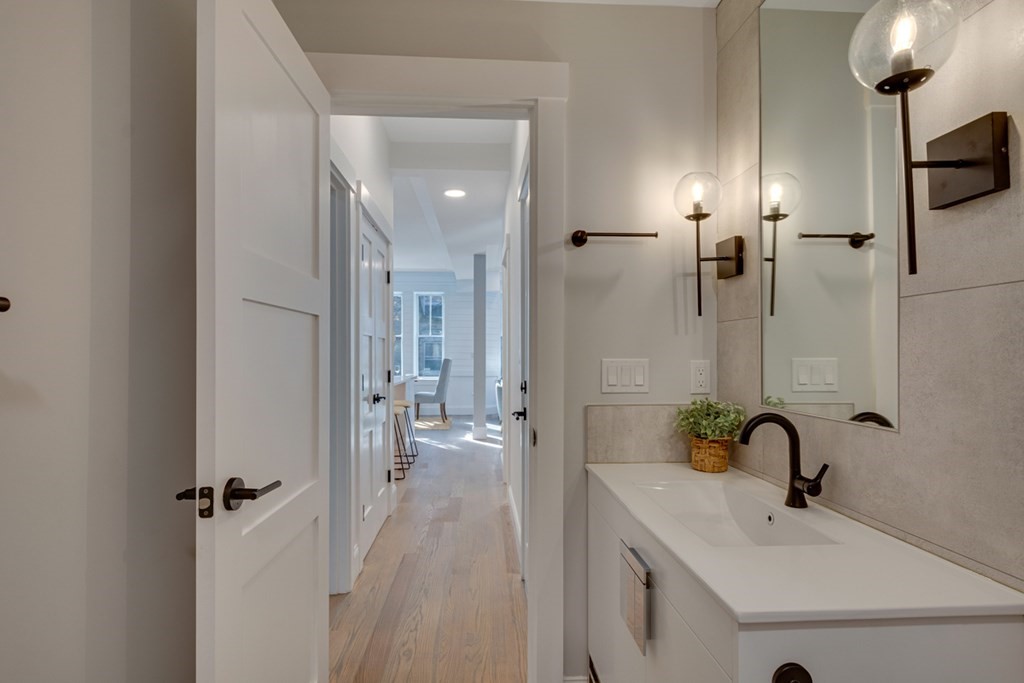 15 Euston Street, Unit 2 Brookline, MA 02446 - Photo 14 of 25