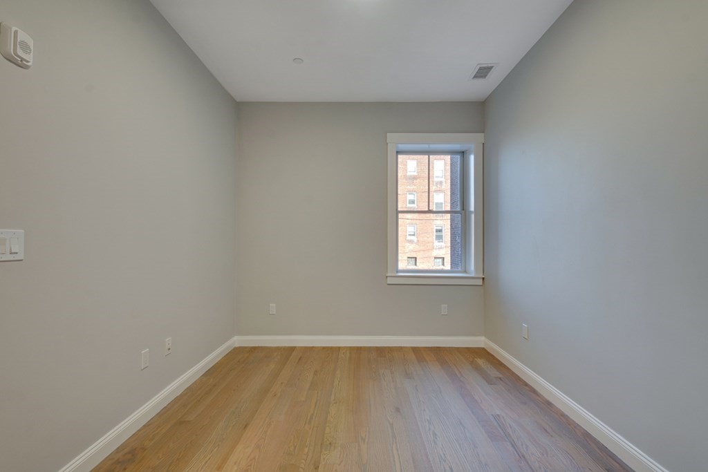 15 Euston Street, Unit 2 Brookline, MA 02446 - Photo 15 of 25