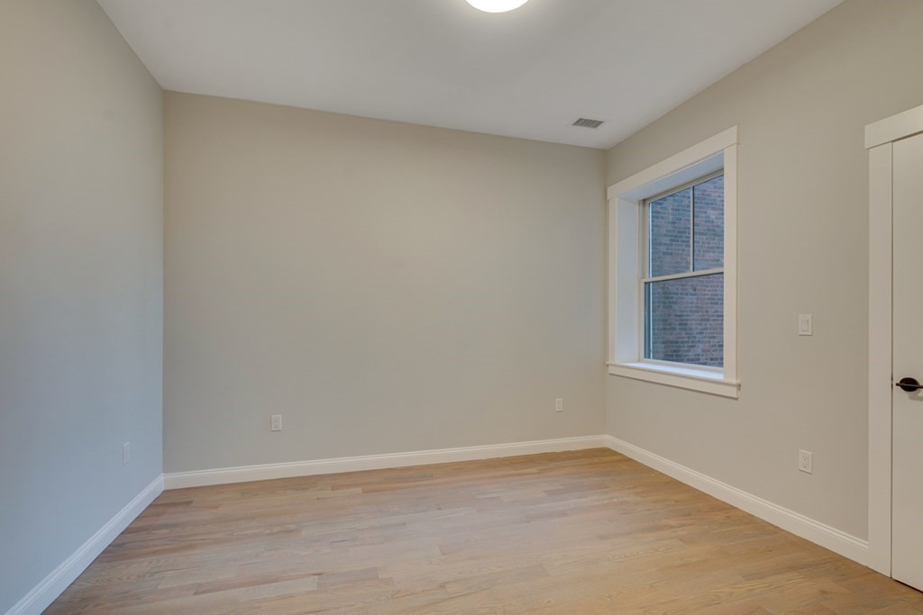 15 Euston Street, Unit 2 Brookline, MA 02446 - Photo 16 of 25