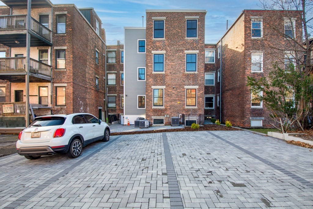 15 Euston Street, Unit 2 Brookline, MA 02446 - Photo 24 of 25